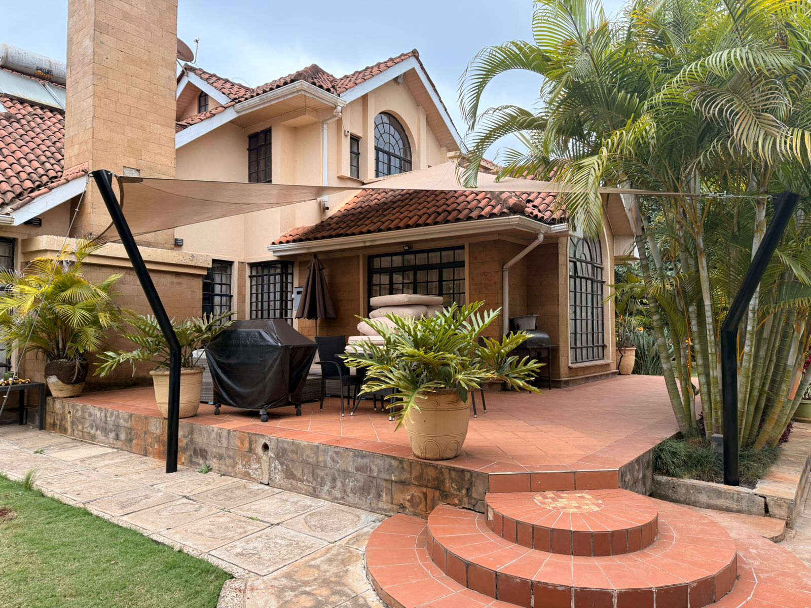 shade sails for outdoor living - patio sun protection